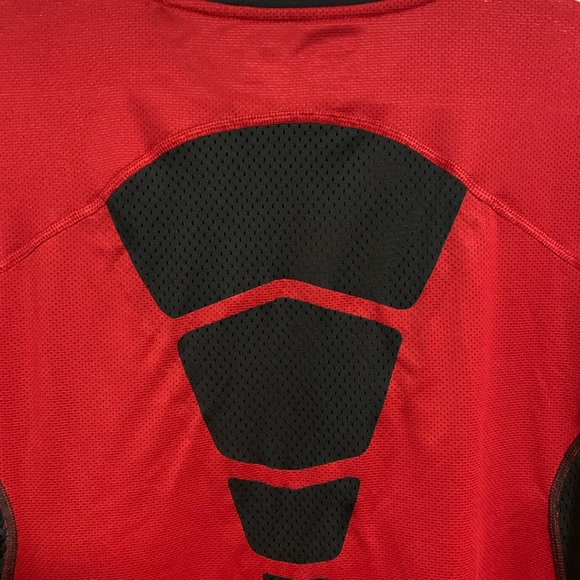 Nike Pro Combat Athletic Training T-Shirt - Picture 10 of 12